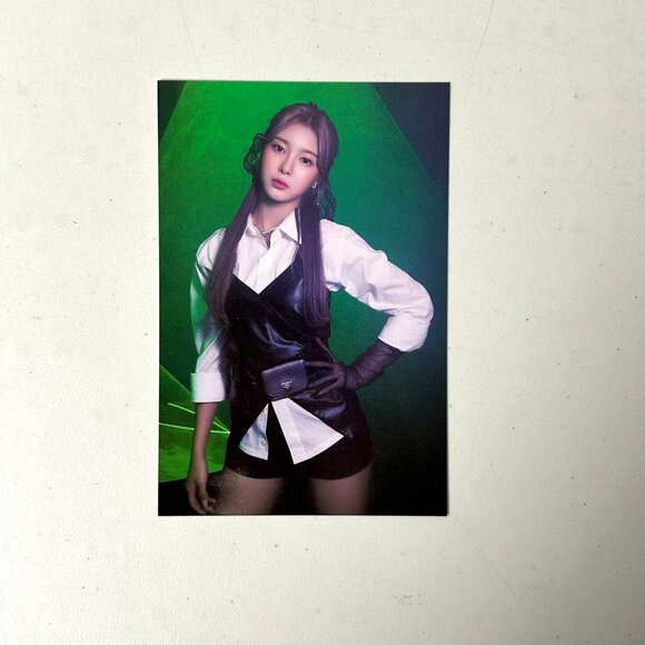 Kep1er First Impact Debut Album Version Connect 1 Purple KPOP - Read Description - Picture 5 of 5